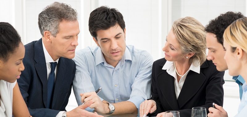 Training Akuntansi Manajemen untuk Pengambilan Keputusan Bisnis