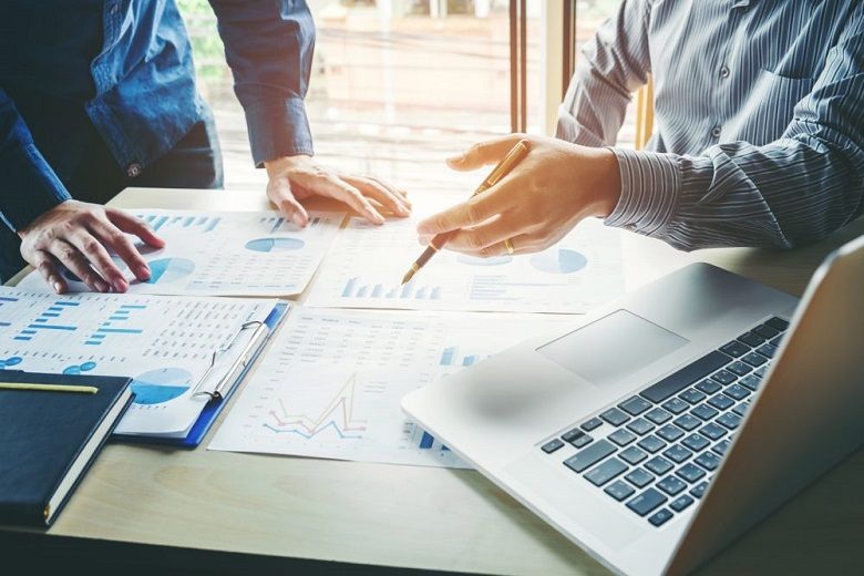 Training Effective Financial Forecasting